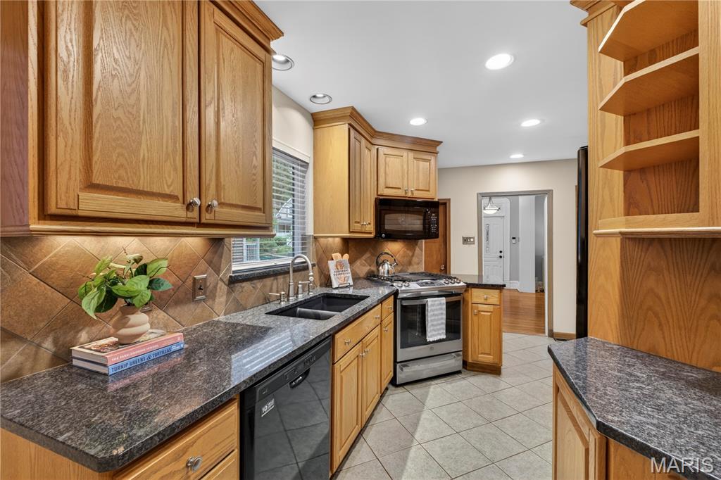 Tuxedo Park - Residential