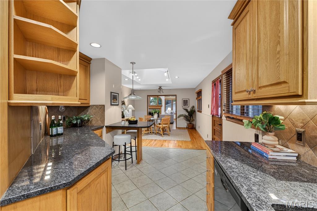 Tuxedo Park - Residential