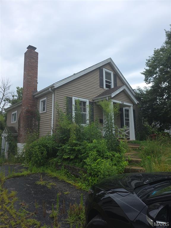 Great Teardown lot with most of the inspections already done to build your dream house!! My Dad always said they aren't making new land soon!! All environmental inspections have been done.