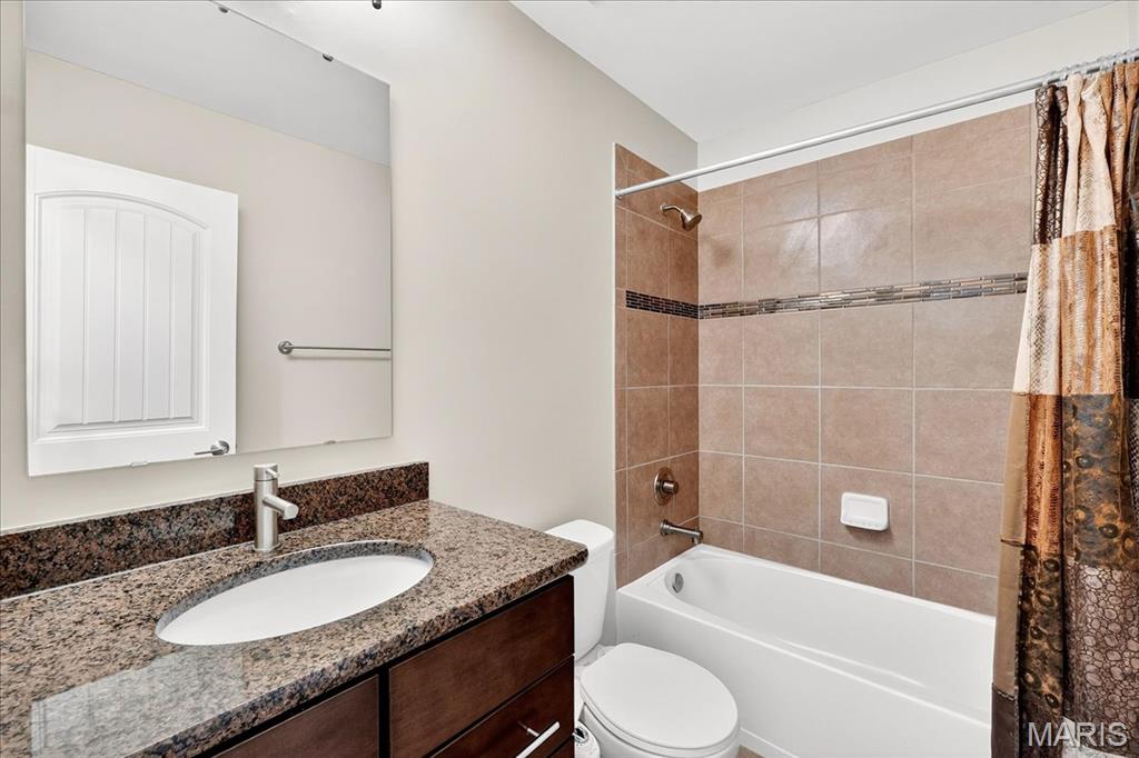 Estates At Town & Country Crossing - Residential