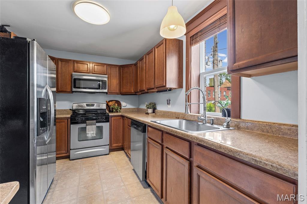St Louis Commons Add - Residential