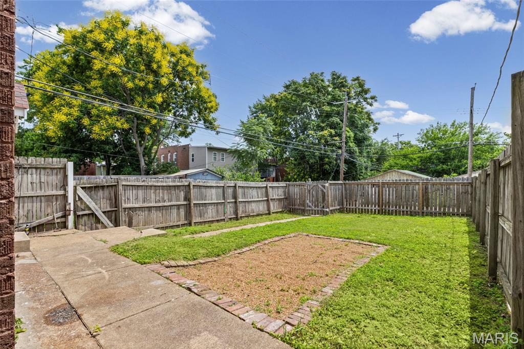 St Louis Commons Add - Residential