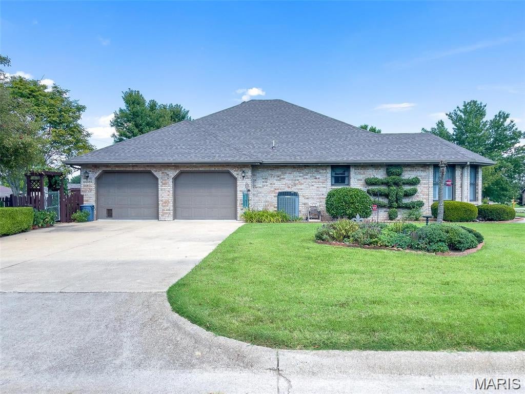 Nine Oaks - Residential