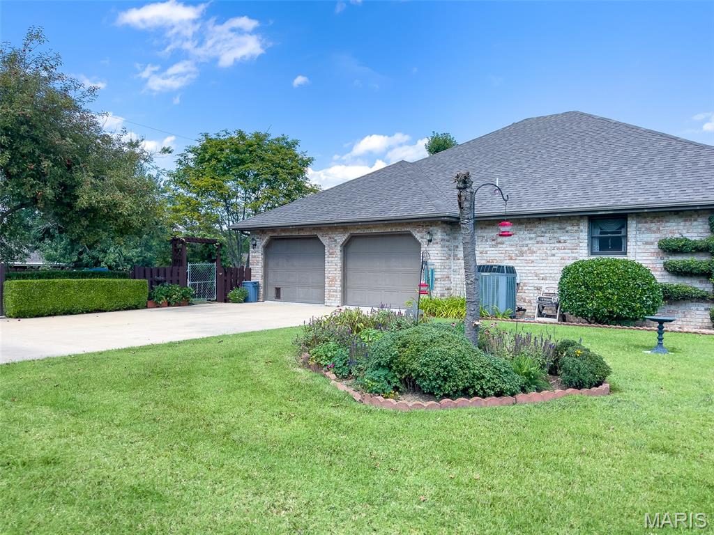 Nine Oaks - Residential