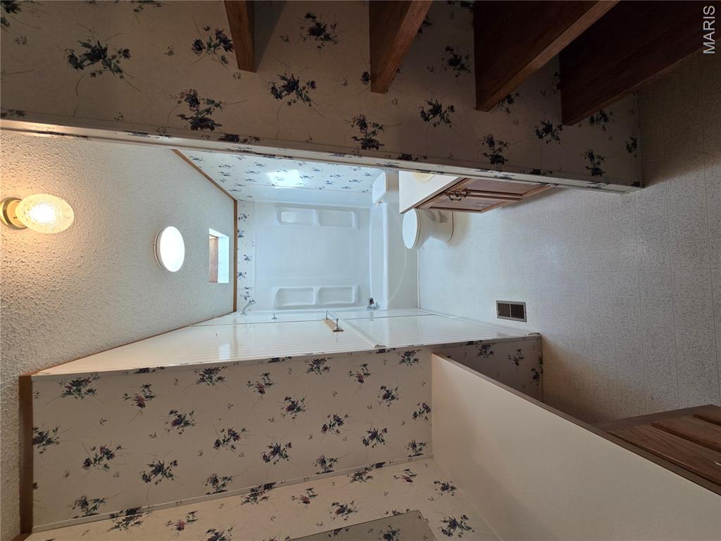 Brown Estates 1st Add - Residential
