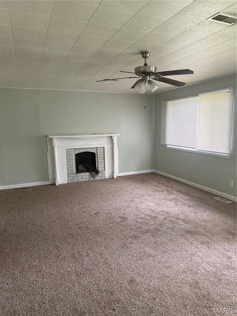 3 bedroom 1 bath home with off street parking.   Add this to your portfolio today. Close to Shopping Areas, Schools, Public Transportation and Interstate Highways. This is a Must See!!!!! Buyer to verify all Listing data including but not limited to sq. ft., measurements, features, lot size, taxes/exemptions, schools and etc.
