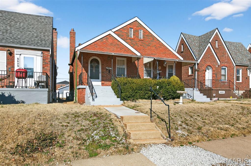 Welcome to your next cash flowing investment property located in the heart of South City with easy access to everything! This duplex has so many updates - fresh paint in living room and kitchen in both units, newer furnaces, one new water heater, new roof (2023), interior drain sump pump / pit installation, renovated bathroom in left side unit, Tuckpointing (2025) and 12 new windows (2024). 2 car detached garage, beautiful hardwood flooring throughout, spacious living room, bedroom, and full bathroom. Both units have private basements with washer/dryer hookups and plenty of storage space. Close to shopping, restaurants, and both Francis and Lindenwood Parks!