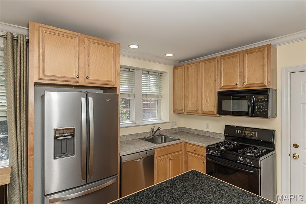 Wydown Place Condo - Residential