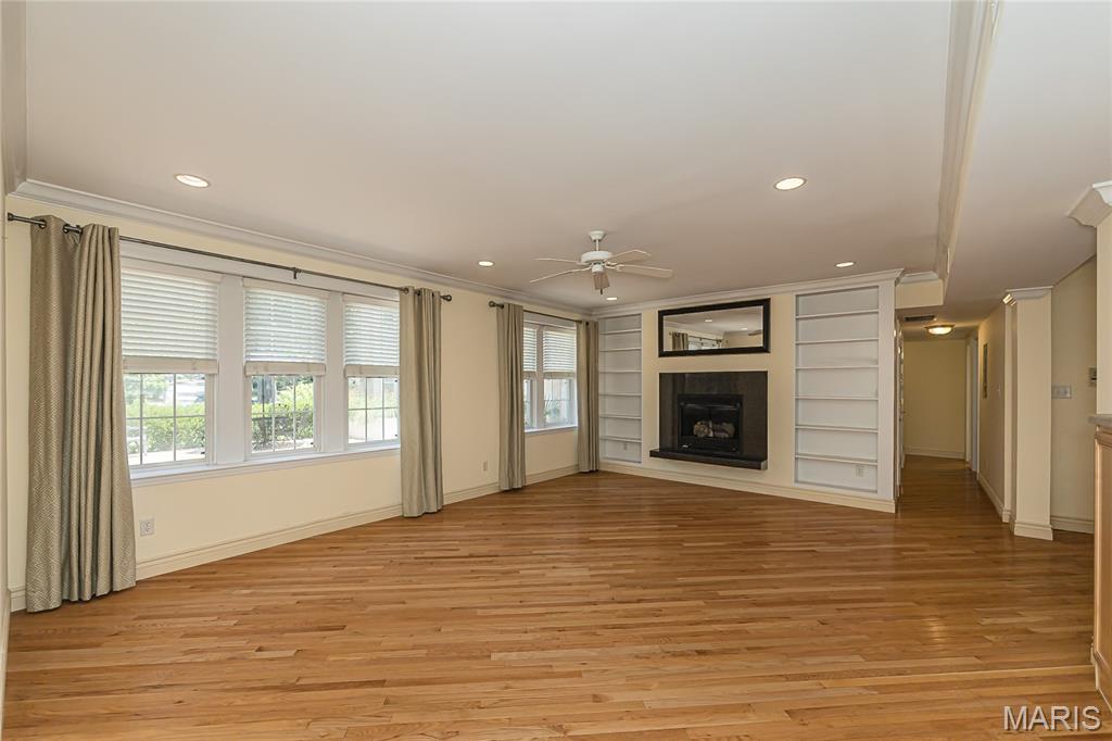 Wydown Place Condo - Residential