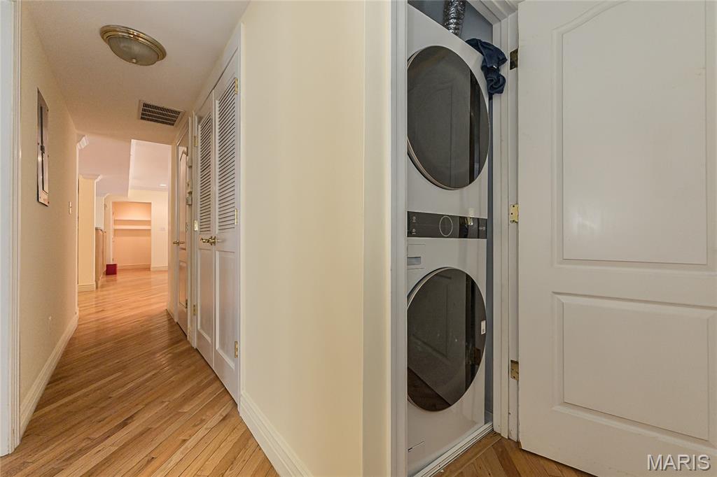 Wydown Place Condo - Residential