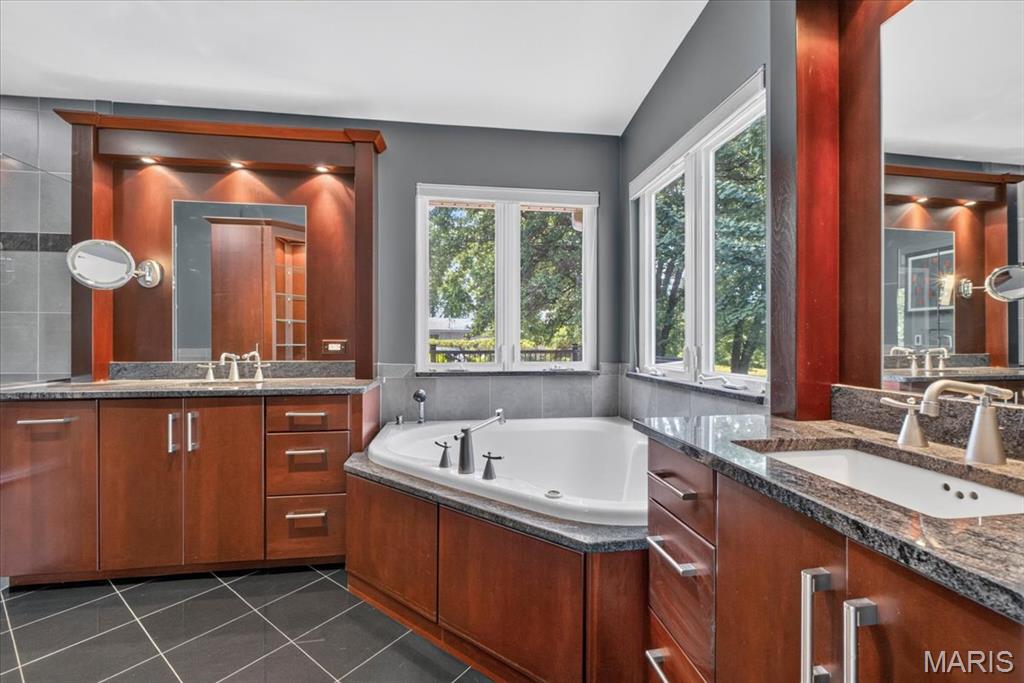 Ladue Meadows 2 - Residential