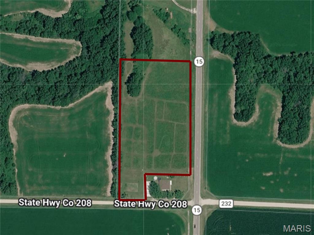 Level building lot backing to trees in a fantastic location! Enjoy easy construction on this lot plus natural privacy backing to trees. Convenient off hwy access to the lot as well. Ideal blank for your custom home don't miss this rare find!