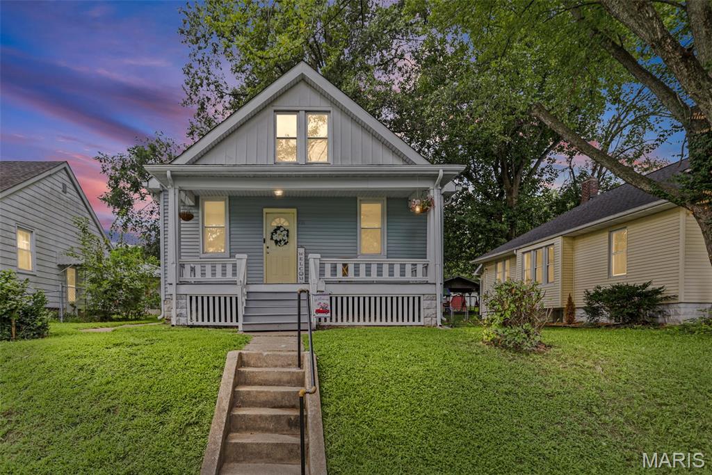 MAPLE GROVE - Residential