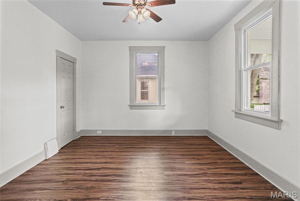 MAPLE GROVE - Residential