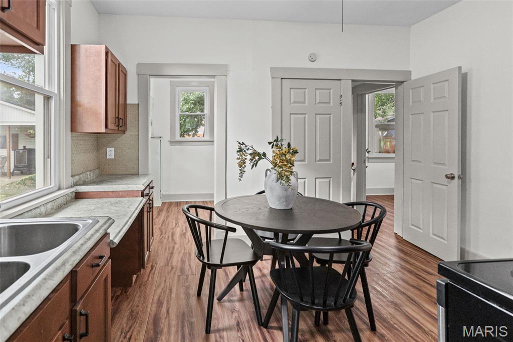 MAPLE GROVE - Residential