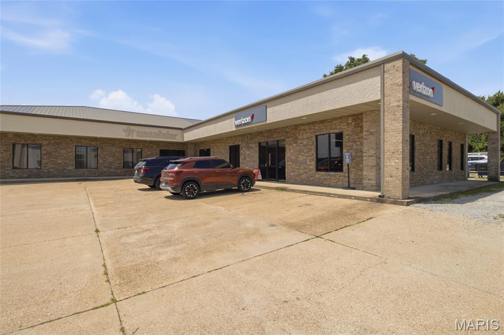 n/a - Commercial Sale