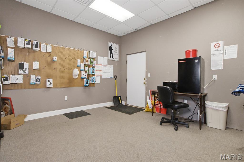 n/a - Commercial Sale