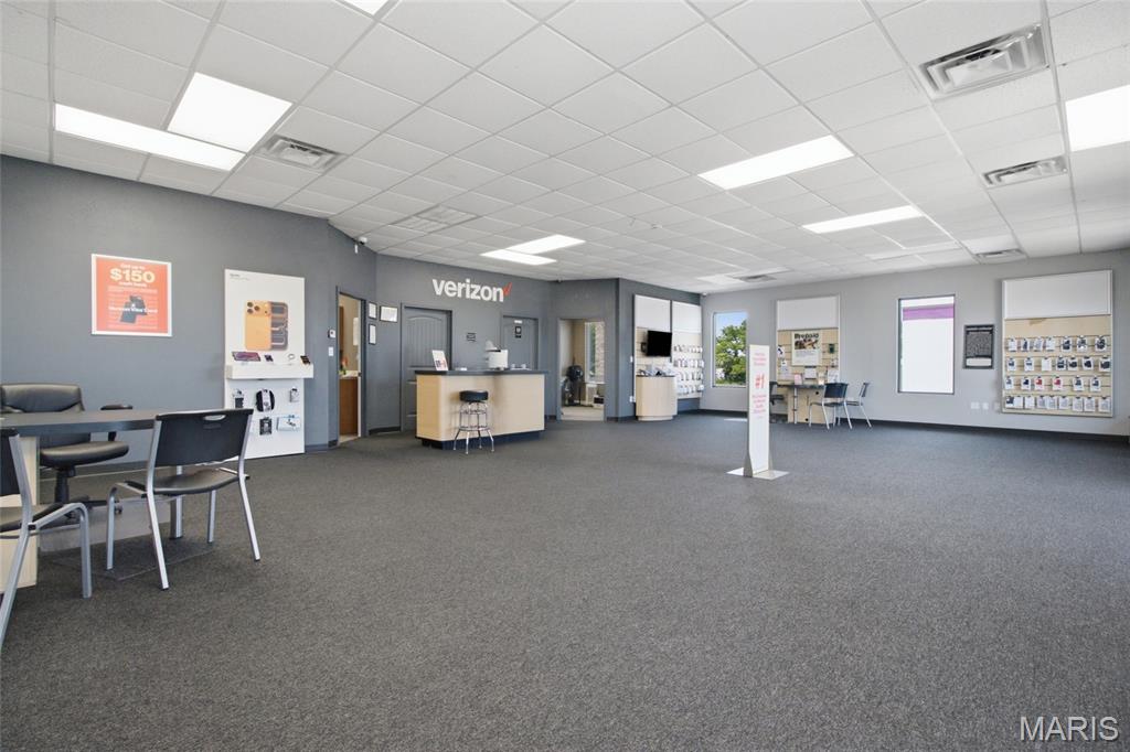 n/a - Commercial Sale
