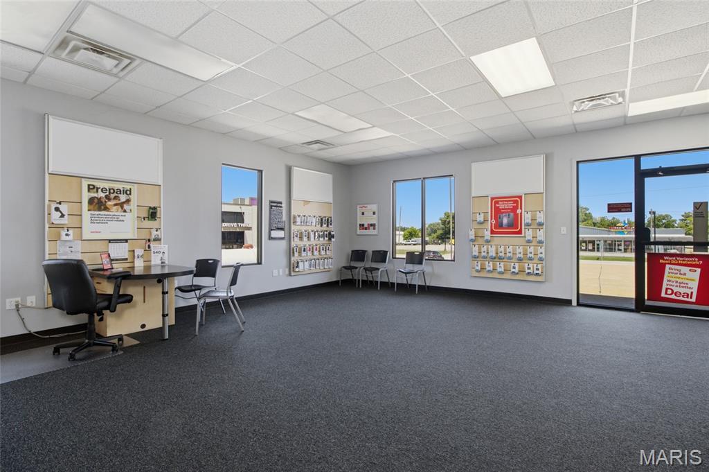 n/a - Commercial Sale