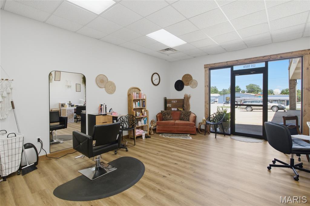 n/a - Commercial Sale