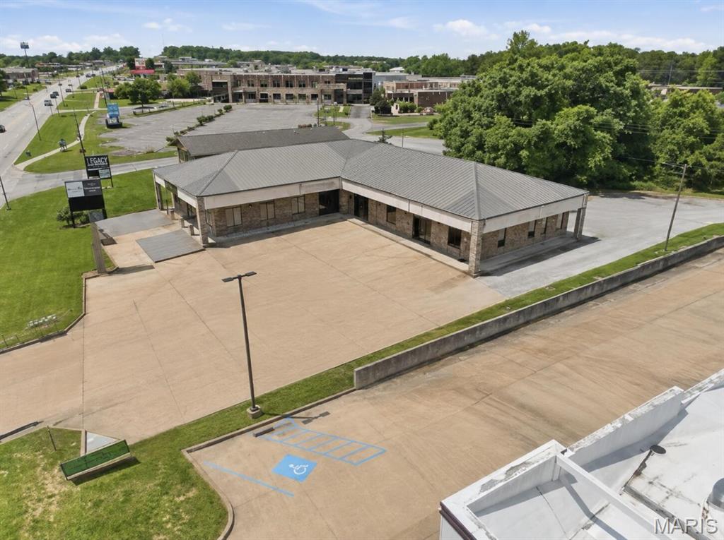 n/a - Commercial Sale