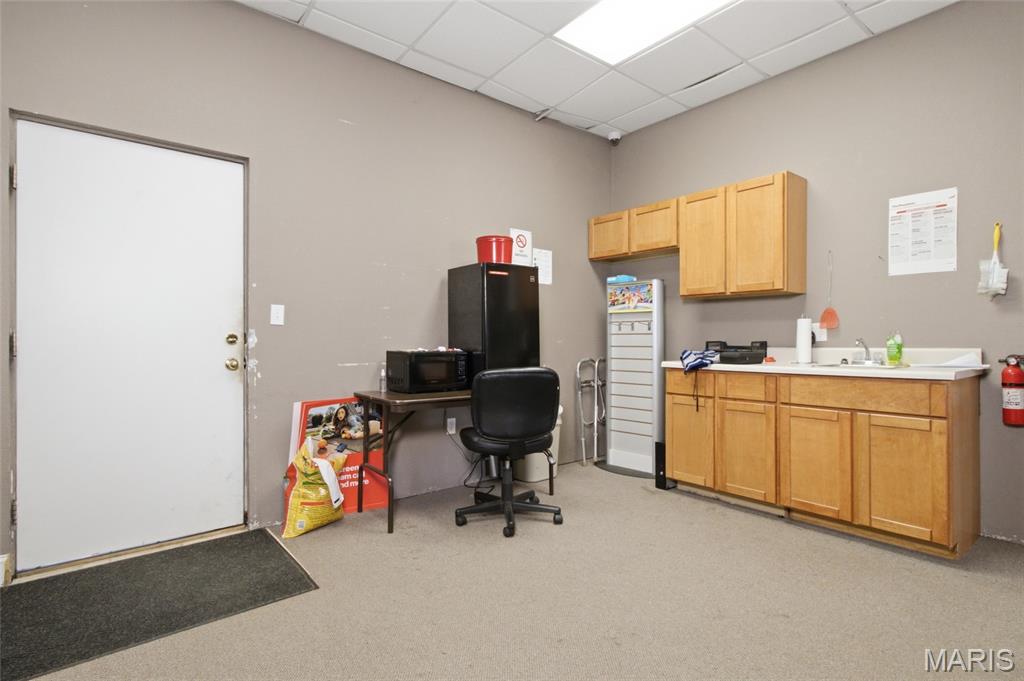 n/a - Commercial Sale