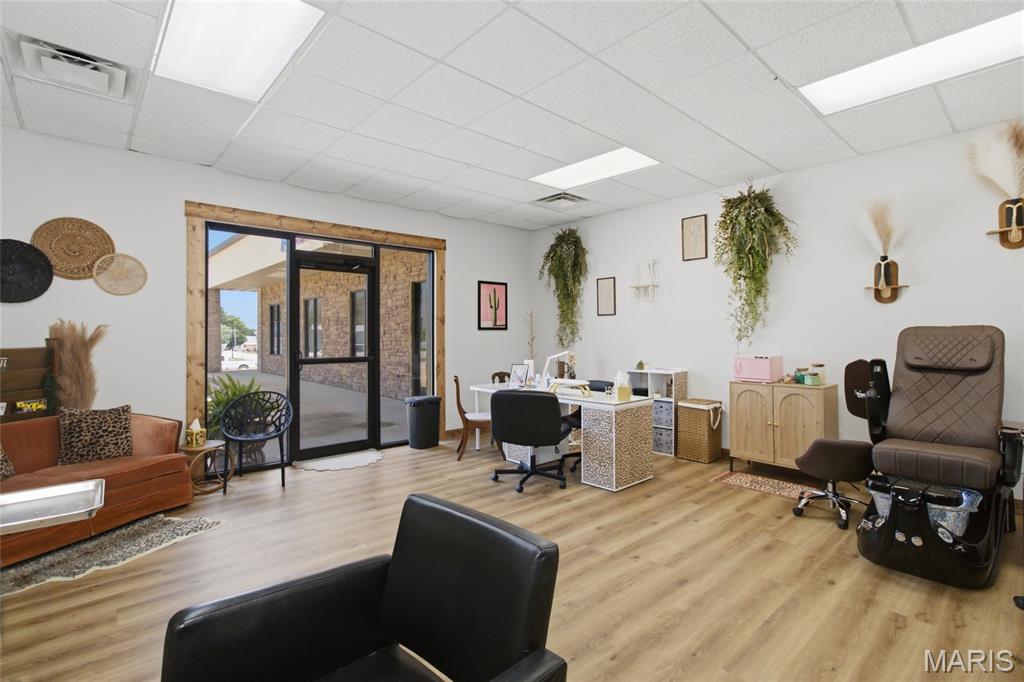 n/a - Commercial Sale