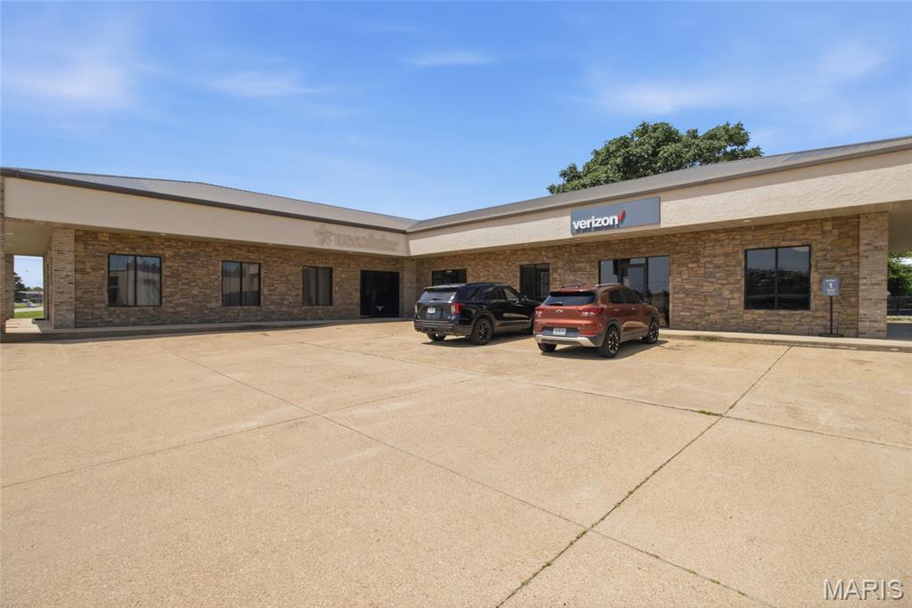 n/a - Commercial Sale