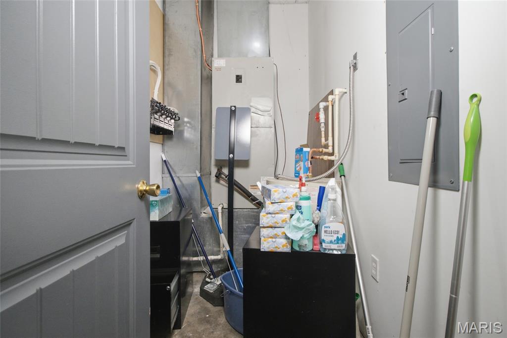 n/a - Commercial Sale