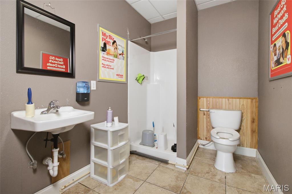 n/a - Commercial Sale