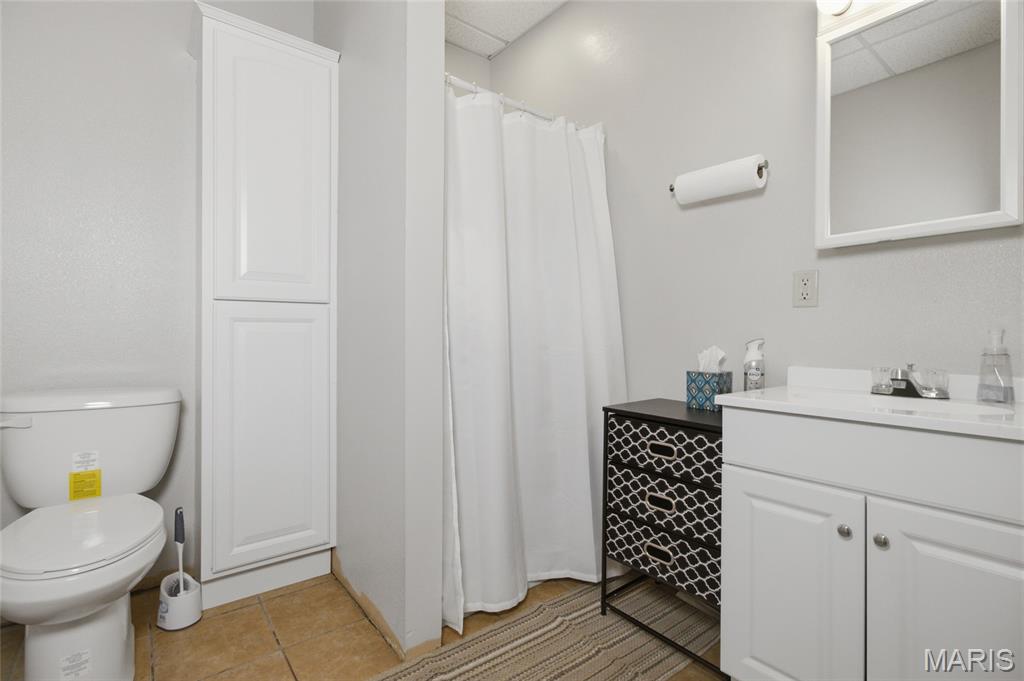 n/a - Commercial Sale