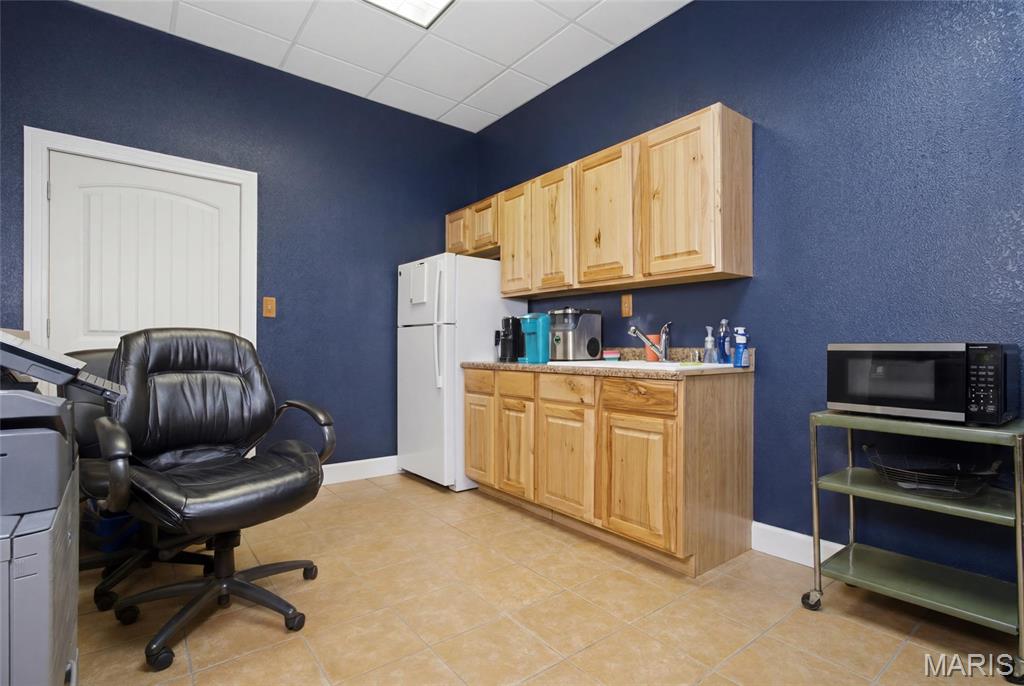 n/a - Commercial Sale