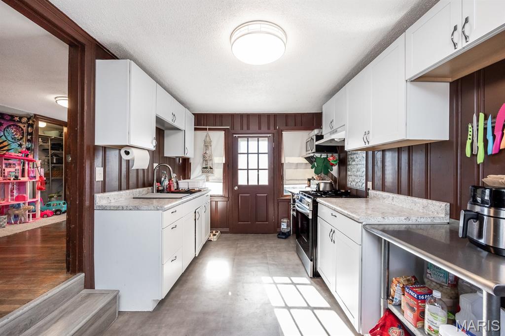 East Meadowbrook - Residential