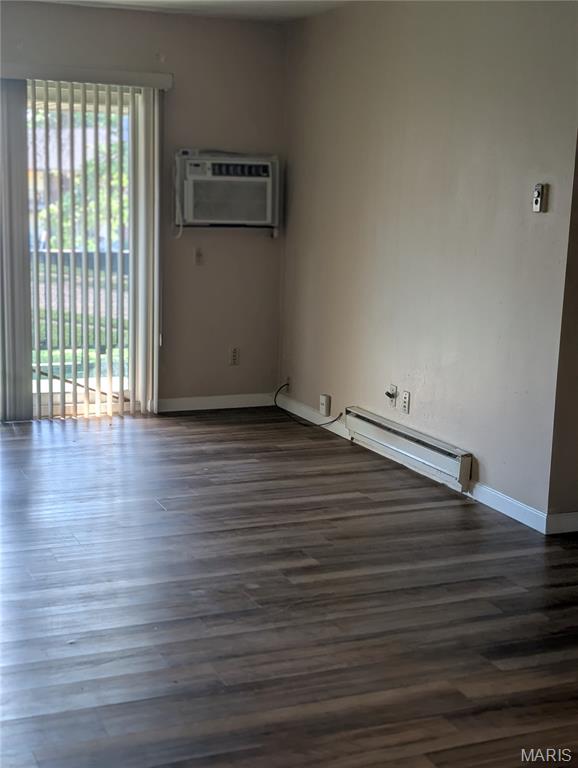 Hazelcrest Condo - Residential