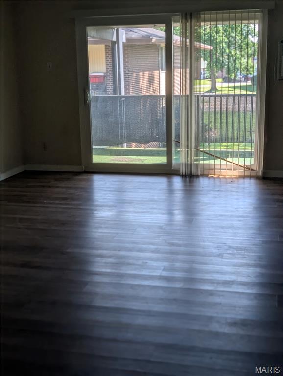 Hazelcrest Condo - Residential