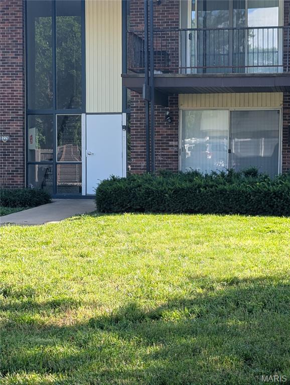 Hazelcrest Condo - Residential