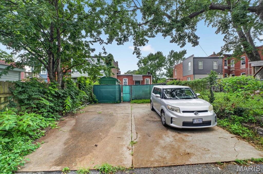 St Louis Commons Add - Residential