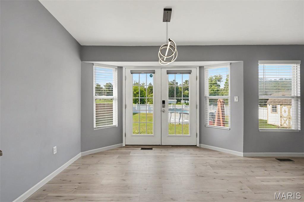 Cross Pointe Estates - Residential