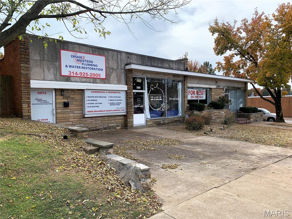 St Louis Hills Add 02 - Commercial Lease