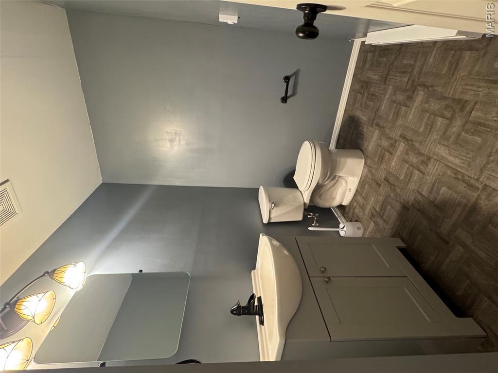 Stone Ridge Canyon #8 - Residential Lease