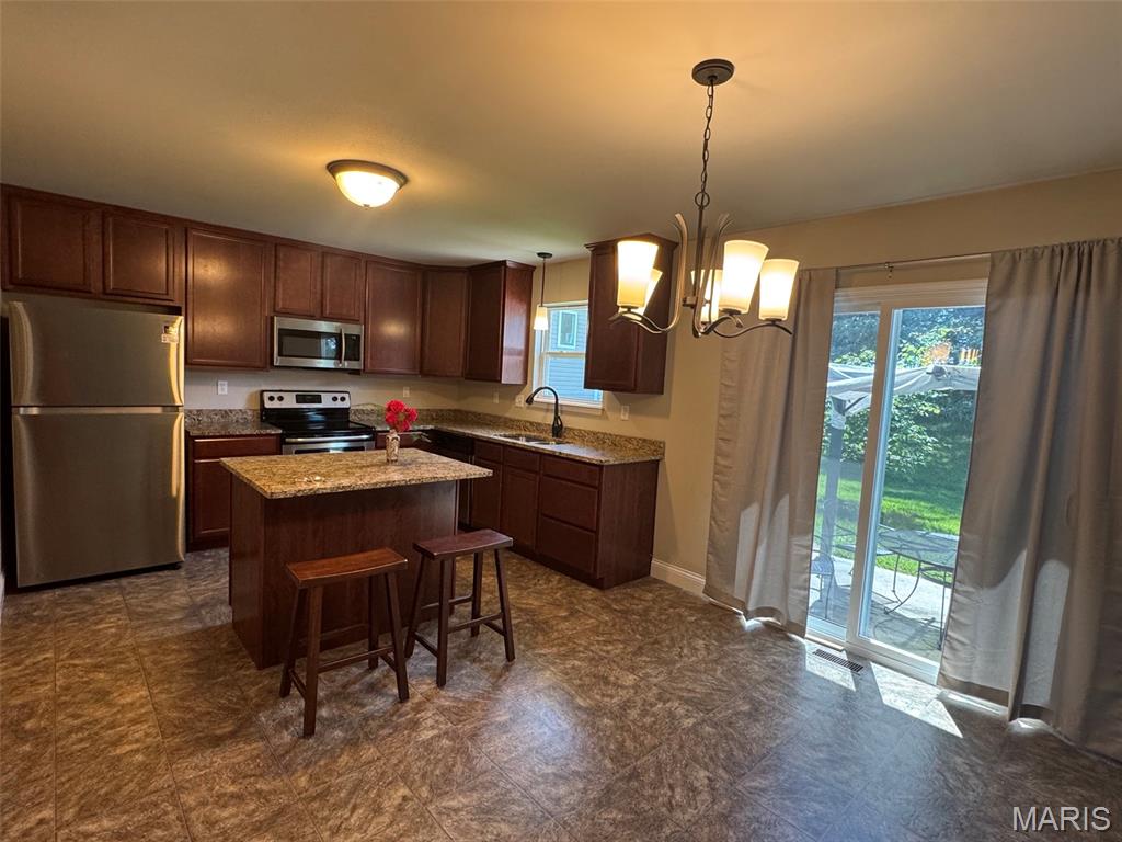 Stone Ridge Canyon #8 - Residential Lease