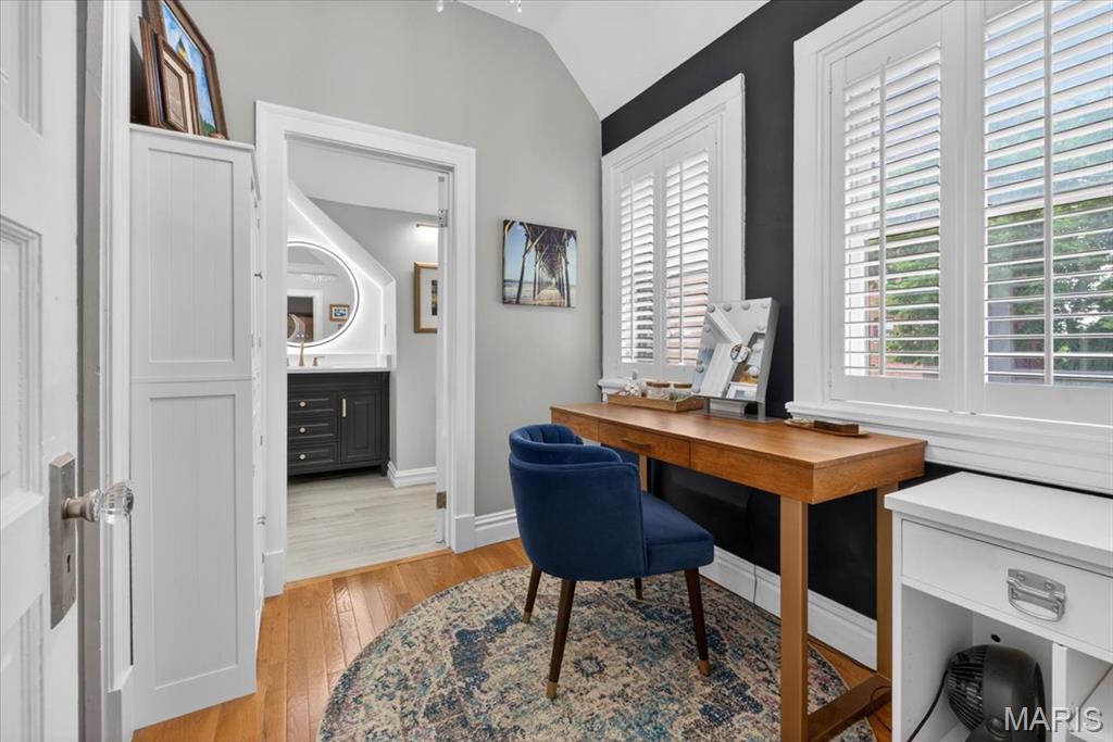 Adlon Condominums - Residential