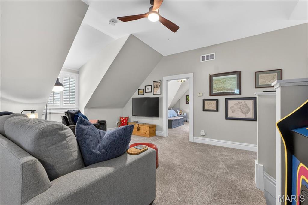 Adlon Condominums - Residential