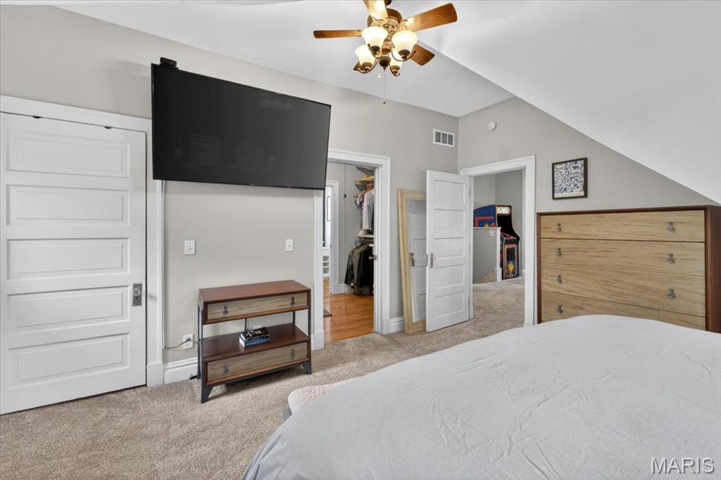 Adlon Condominums - Residential
