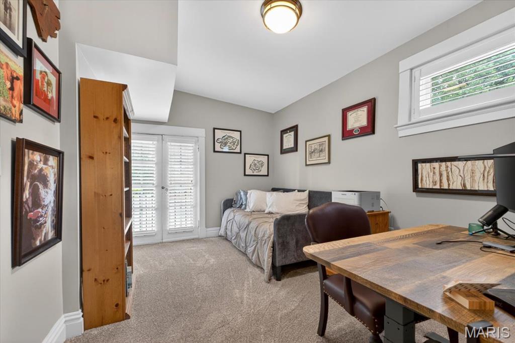 Adlon Condominums - Residential
