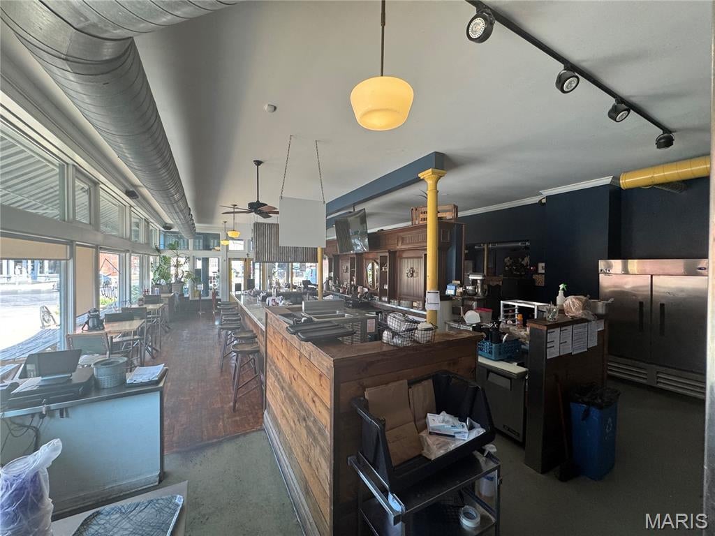 Lac R Tr Add - Commercial Lease