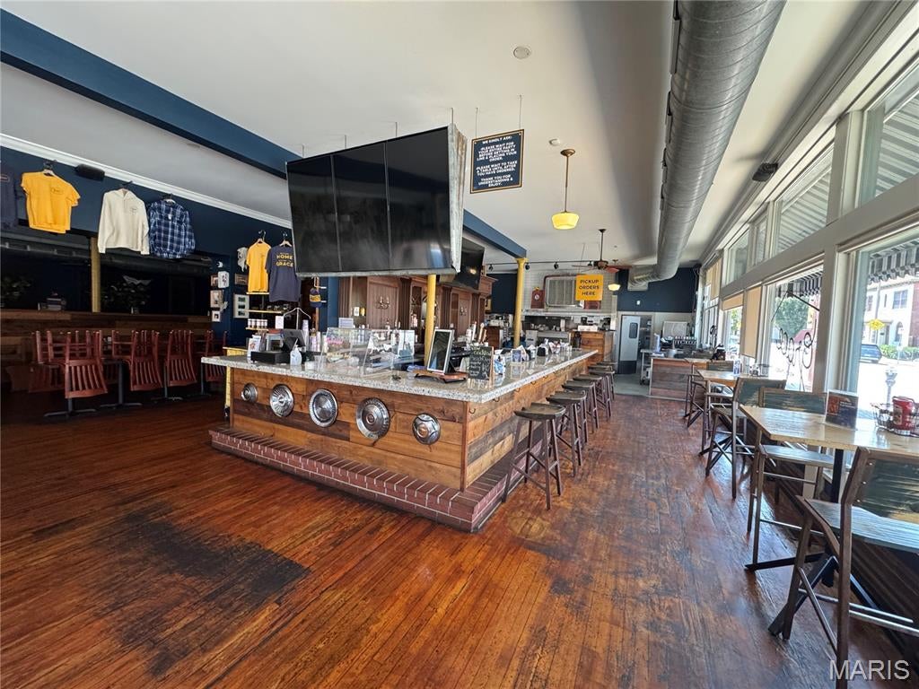 Lac R Tr Add - Commercial Lease