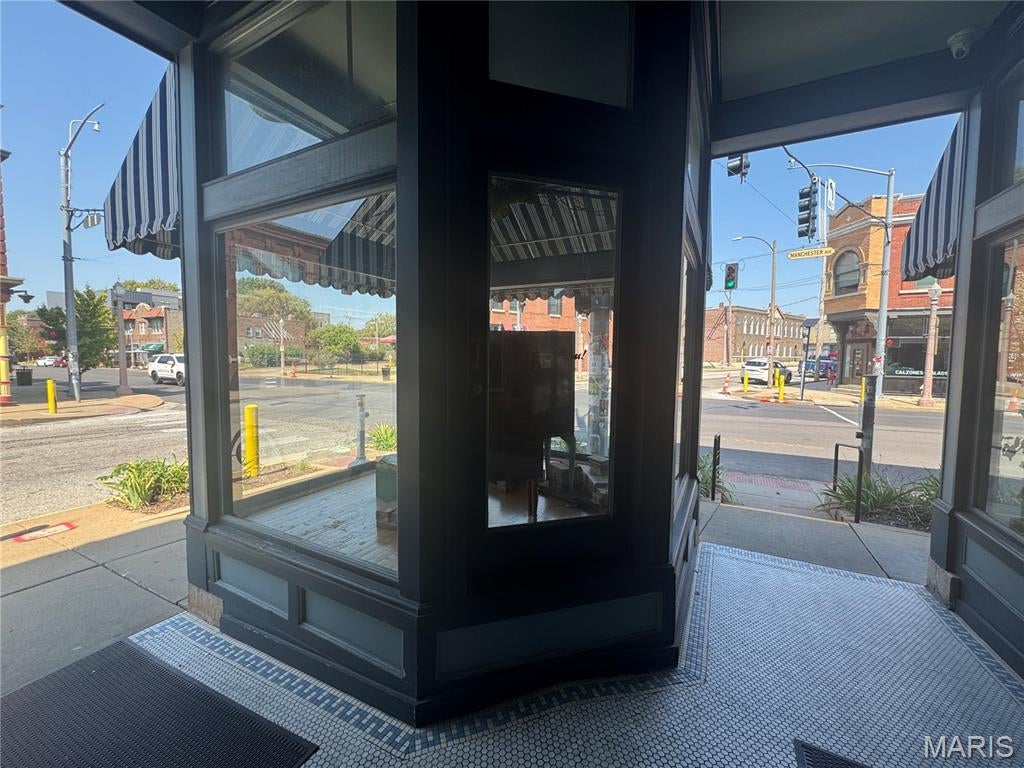 Lac R Tr Add - Commercial Lease