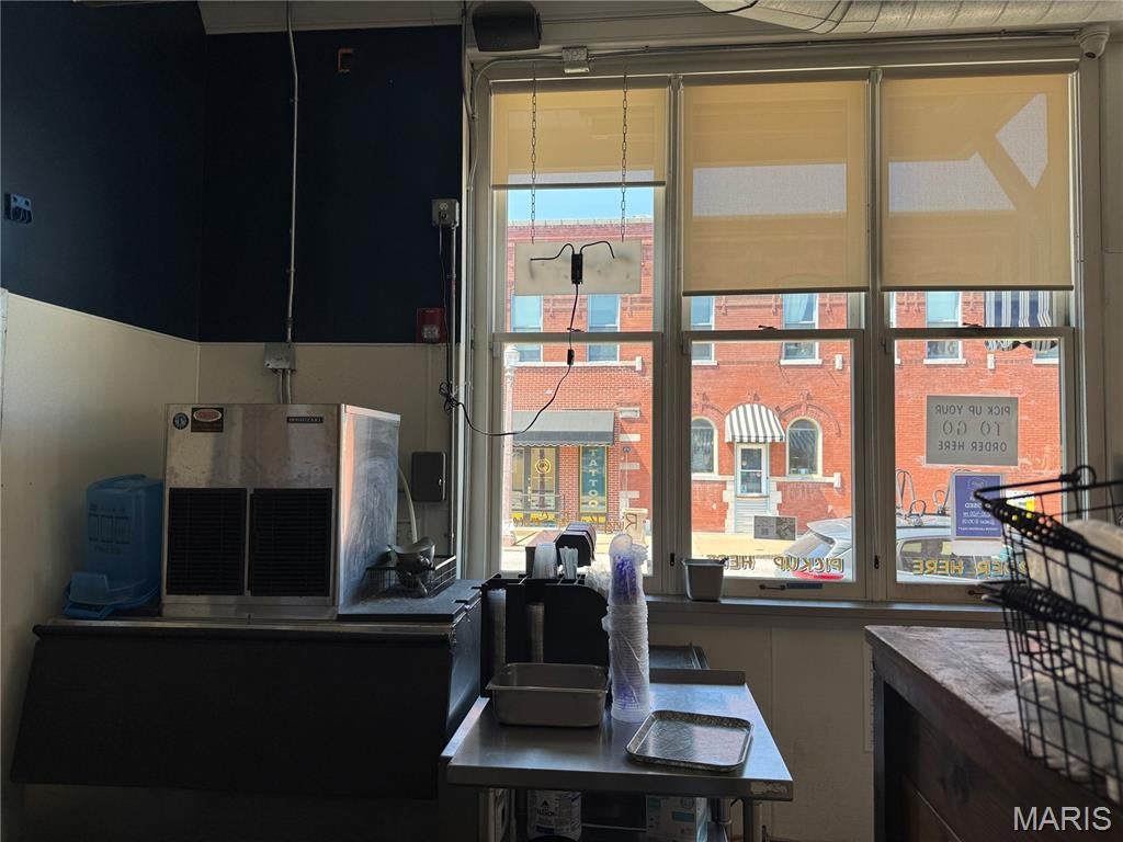 Lac R Tr Add - Commercial Lease
