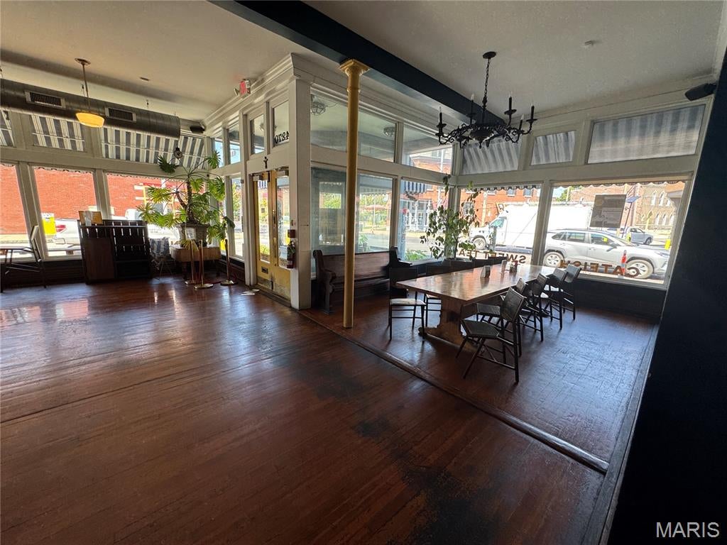 Lac R Tr Add - Commercial Lease